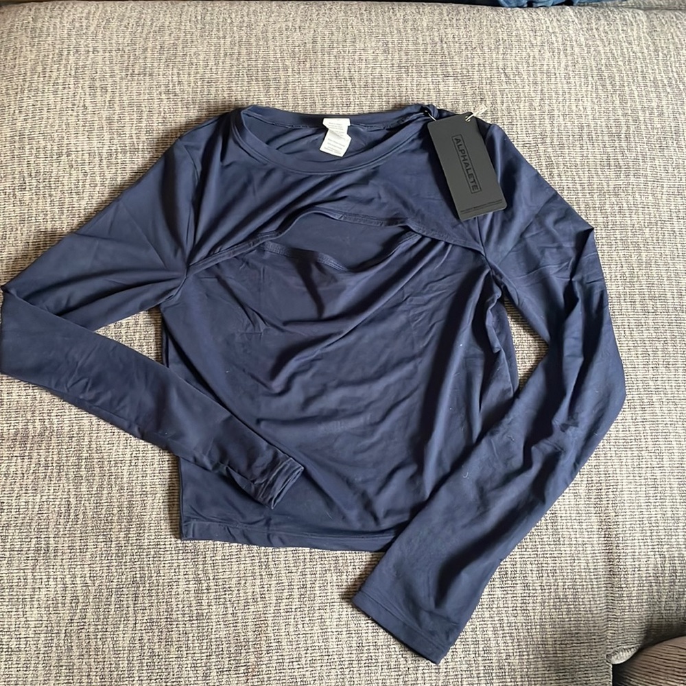 Alphalete Ultrasoft crop top